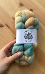 Load image into Gallery viewer, Corriedale Fibre - Ready to Ship
